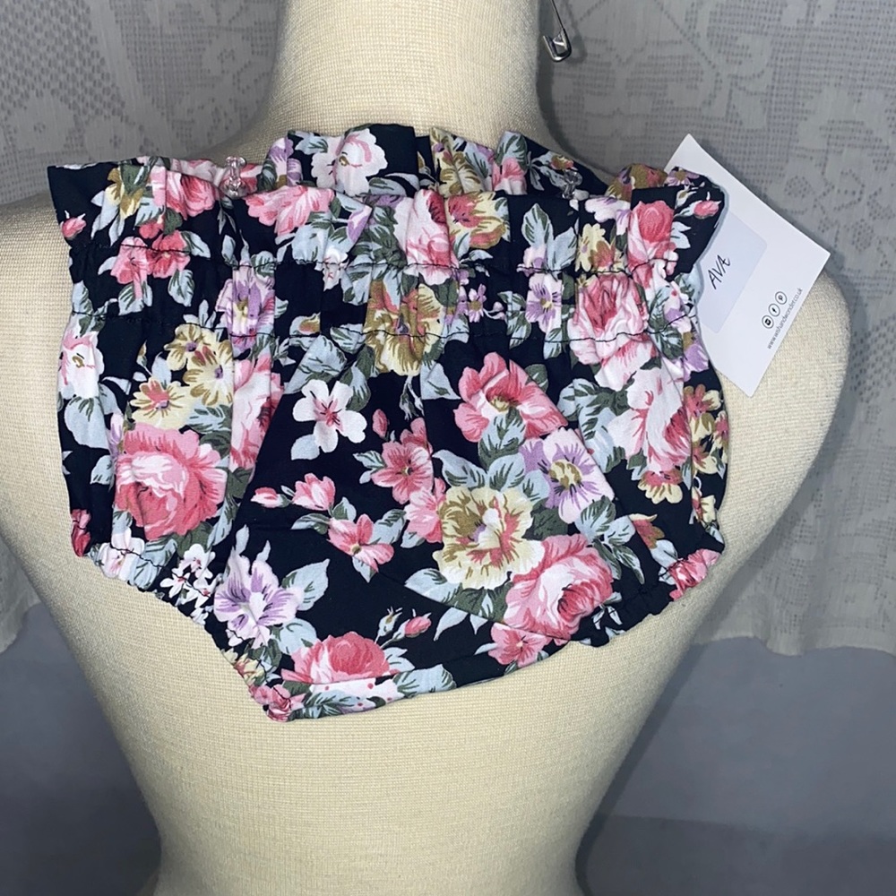 Wish and Wonder baby bloomers sz12-18m